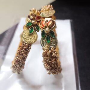 Kundan bangles
