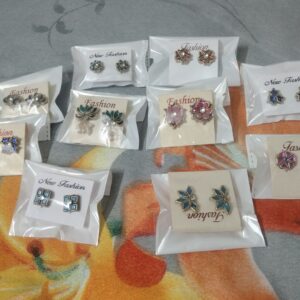 Kundan stud earrings