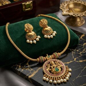 Imitation jewellery